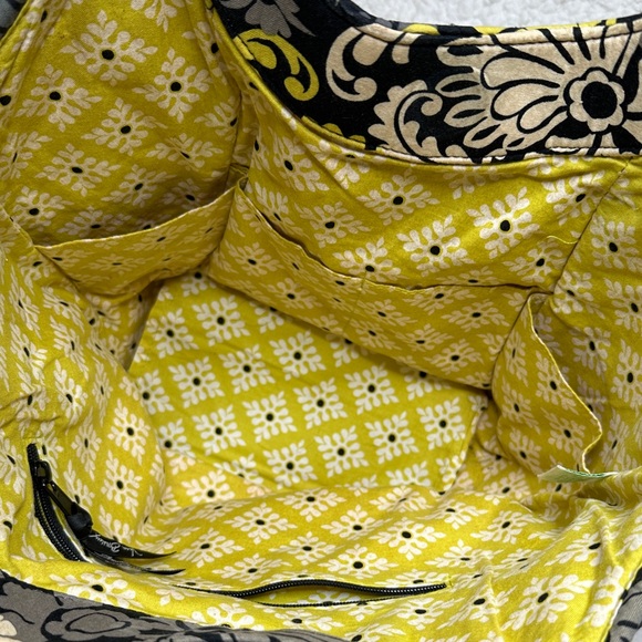 Vera Bradley Baroque Pattern Big HOBO Shoulder Bag NWOT  11" h x 16" w x 6" d - Picture 10 of 16